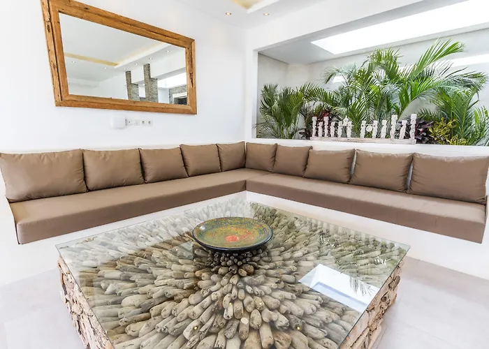 Villa Nala Tropical 3Br Oasis In Seminyak Сasa de vacaciones *