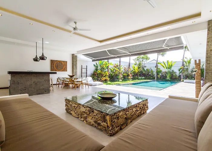 Villa Nala Tropical 3Br Oasis In Seminyak Сasa de vacaciones *