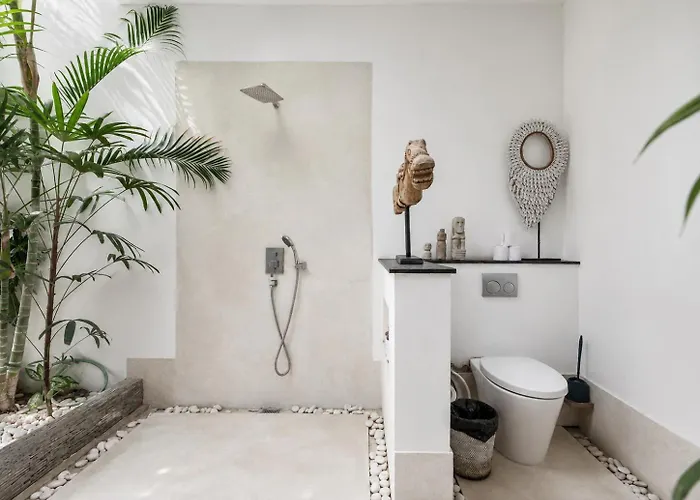 Casa de Férias Villa Nala Chic 3Br Pool Escape Seminyak *